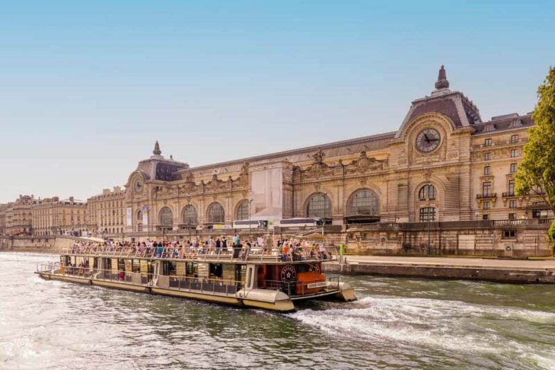 Paris: Sightseeing Cruise with 'Les Incollables' Quiz - A Closer Look at the Seine Cruise Experience