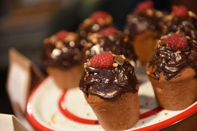 Paris South Montmartre Gourmet French Flavors Tasting Food Tour - An In-Depth Look at the Montmartre Food Tour