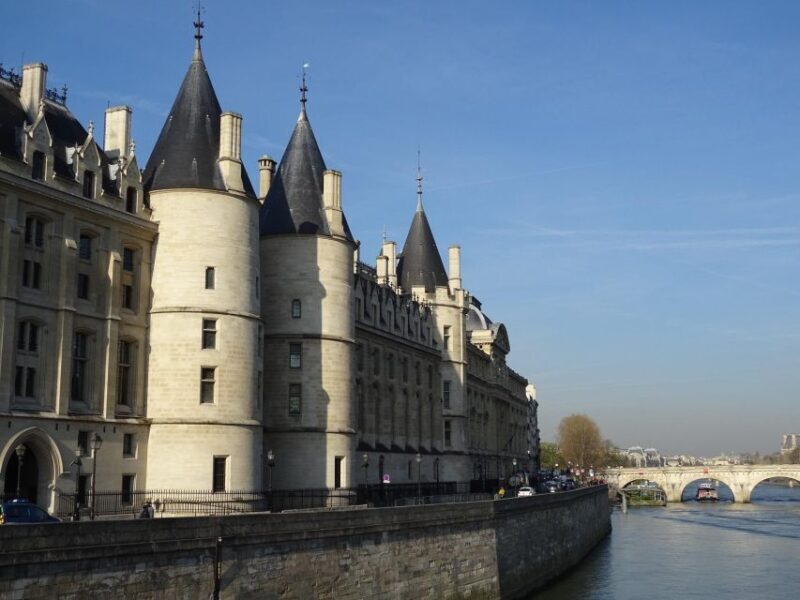 Paris: Ste-Chapelle, Conciergerie, Notre Dame Private Tour - Frequently Asked Questions