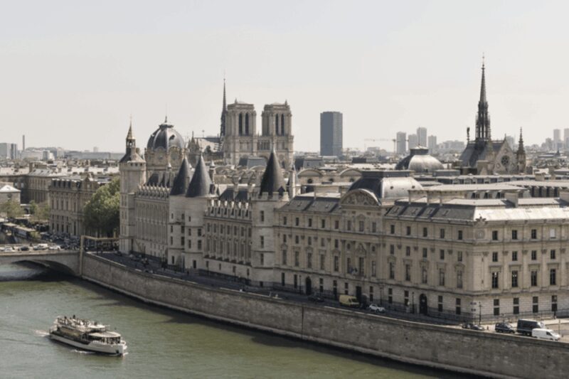 Paris: Ste Chapelle, Conciergerie Private Guided Tour +Entry - Why Choose This Tour Over Others?