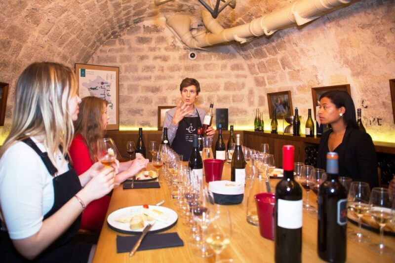 Paris: The Ultimate Wine and Cheese Tasting in English - The Experience: What to Expect from Beginning to End