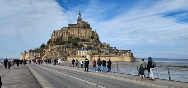 Paris to Mont Saint-Michel Day Trip in luxury van Live Guide - What’s Included and What’s Not