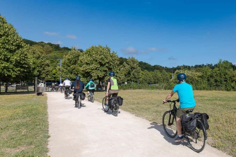 Paris to Versailles by electric bike - Nature and discovery ride - FAQs