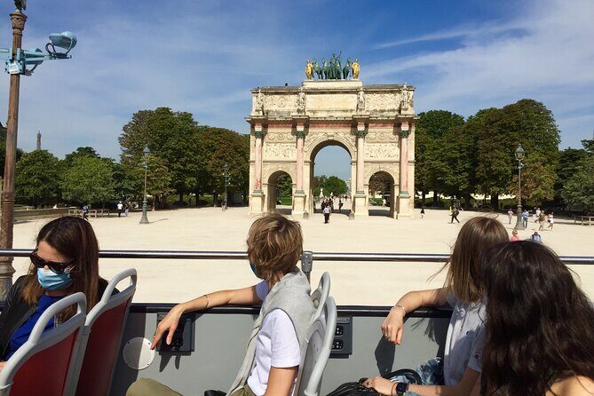 Paris Tootbus Must See Hop-on Hop-off Bus Tour with Seine River Cruise - FAQ