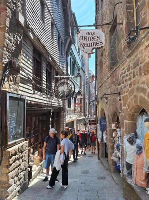 Paris VIP: Le Mont Saint Michel Chauffeur Driven Tour 14hrs - Key Points