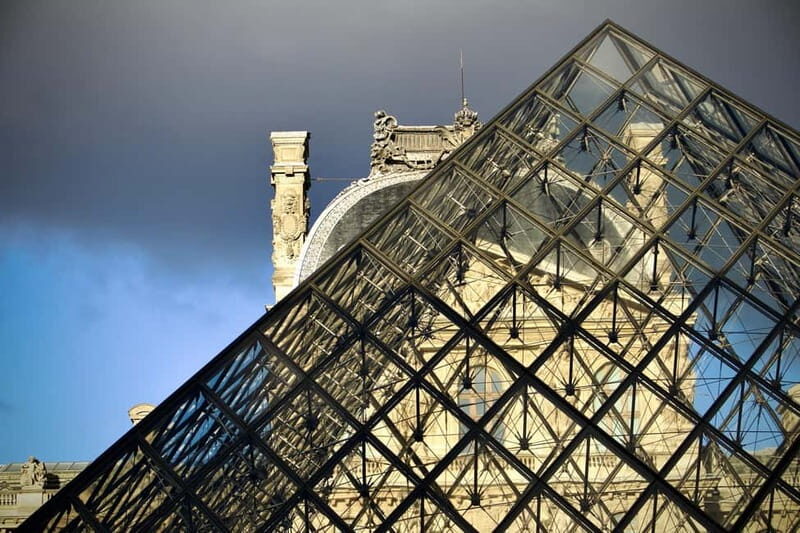 Paris: VIP Private Photo Tour - Eiffel Tower & Louvre - Exploring Paris Through a Photographer’s Lens