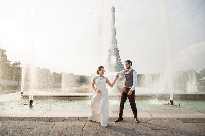 Parisian Life Style Private Photo Shoot at Eiffel Tower - Who Should Book This Experience?