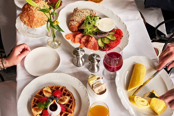 Parisian Lunch in New York - Key Points
