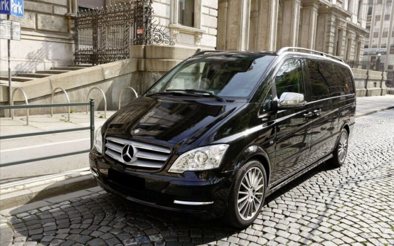 Paris's Old Town and Top Attractions Private Car Tour - The Sum Up: Who Will Love This Tour?