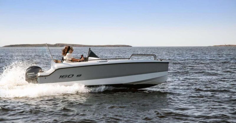 Paros: Full-Day New Modern Boat Rental with Self-Driving - Paros: Full-Day New Modern Boat Rental with Self-Driving
