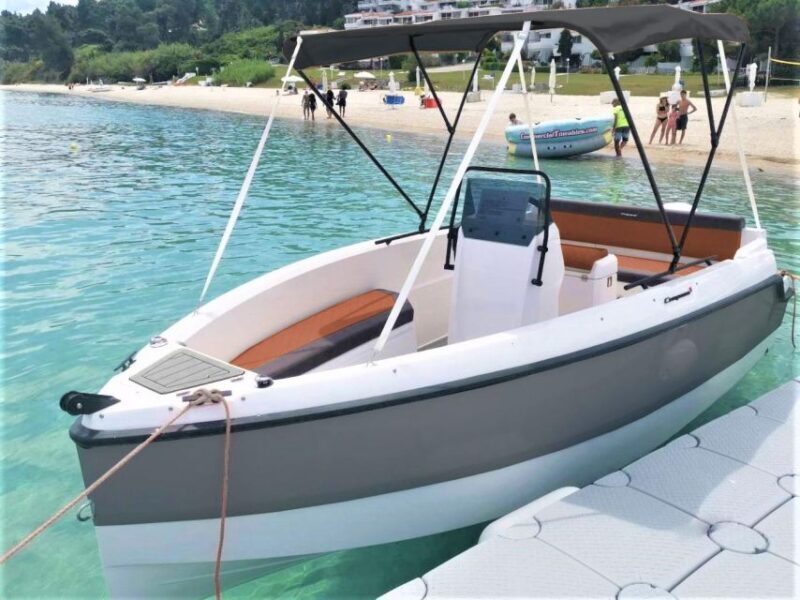 Paros: Full-Day New Modern Boat Rental with Self-Driving - Who Will Love This Tour?