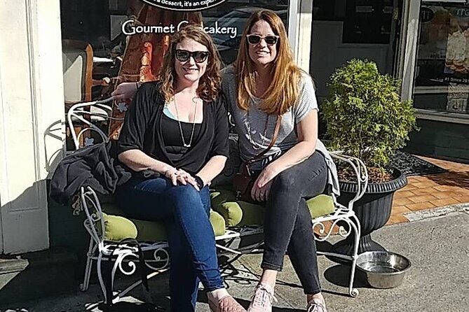 Participate in a Fun Scavenger Hunt in Burbank by Wacky Walks - Key Points