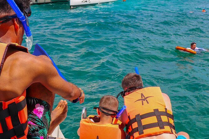 Party at Sea Private Tour with Music and Drinks - Detailed Analysis of the Itinerary