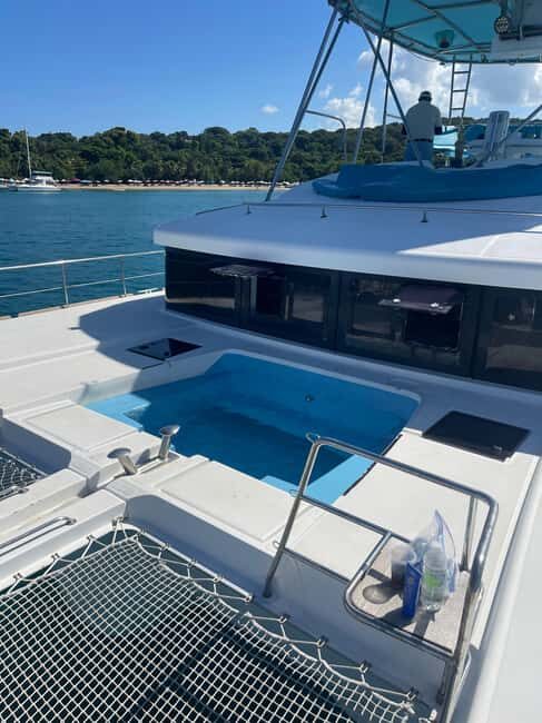 Party boat Catamaran: Lunch Drinks & Jacuzzi Puerto plata - Key Points