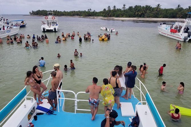 Party Boat in Punta Cana - Booze Cruse - The Real Deal on the Punta Cana Party Boat – Booze Cruse