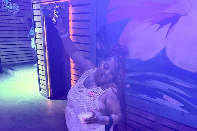 Party Bus Experience in San Juan, Puerto Rico - Who Would Love It?