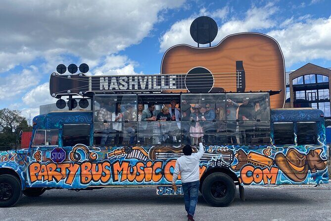 Party while Riding through Downtown Nashville - Experience Nashville’s Downtown Vibes on a Party Bus Tour