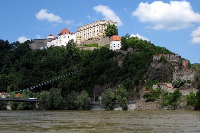 Passau - Castle tour with viewpoint Linde Battery & the St Georges Chapel - Exploring Passaus Fortress and Viewpoints: A Practical & Authentic Tour Experience