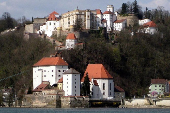Passau - Castle tour with viewpoint Linde Battery & the St Georges Chapel - Final Thoughts: Who Will Benefit Most?