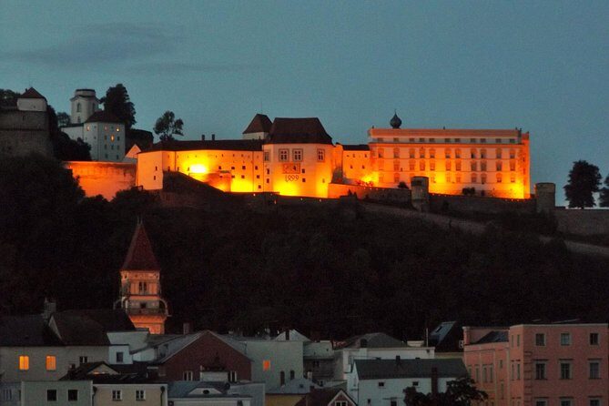 Passau - Castle tour with viewpoint Linde Battery & the St Georges Chapel - Frequently Asked Questions