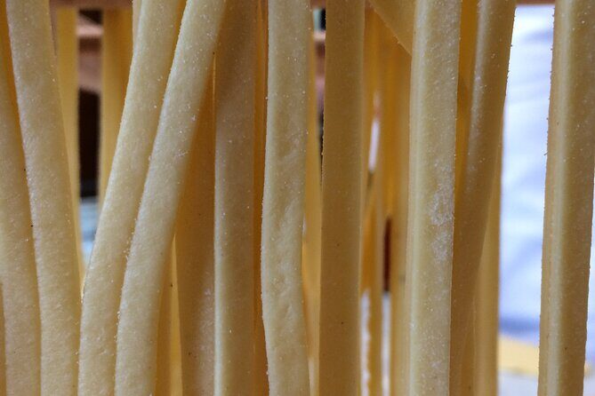 Pasta and Pizza cooking class in Cortona - FAQ