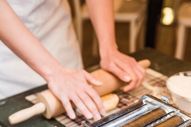 Pasta and Tiramisu Making Class at the Trevi Fountain - Key Points