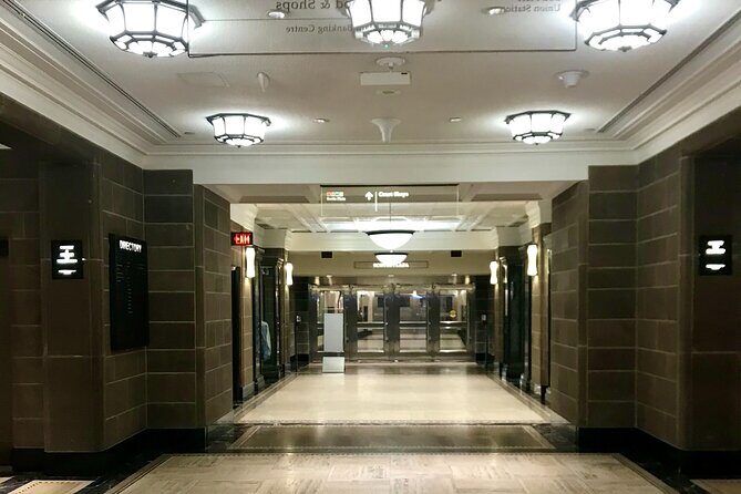 PATH - A Walking Tour of Toronto's Underground City - The Authentic Experience and Practical Tips