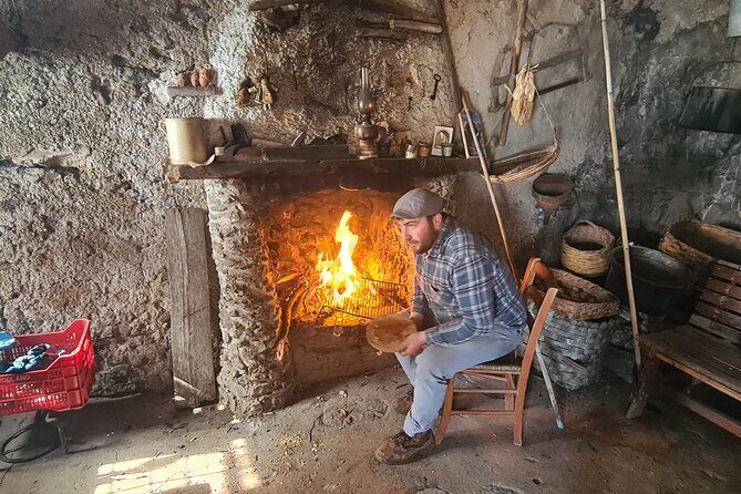 Path of Gods Hike, with Food Experience at Shepherd's Hut - The Lunch at Shepherd’s Hut: A Rustic Feast