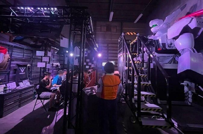 Patlabor Lab Viewing the 5 Meter Robot - FAQ