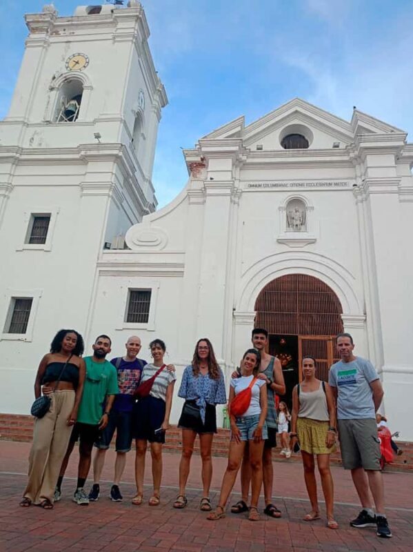 Patrimonial Walking Tour: Hidden Stories of Santa Marta - Key Points