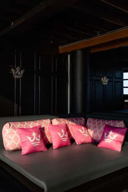 Pattaya: Koh Larn Pirate Cruise with Transfer & Activities - FAQ