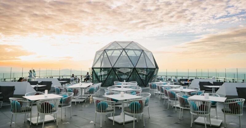 Pattaya: The Sky 32 at Grande CentrePoint Hotel - An Overview of the Sky 32 Experience