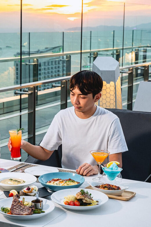 Pattaya: The Sky 32 at Grande CentrePoint Hotel - The Sum Up