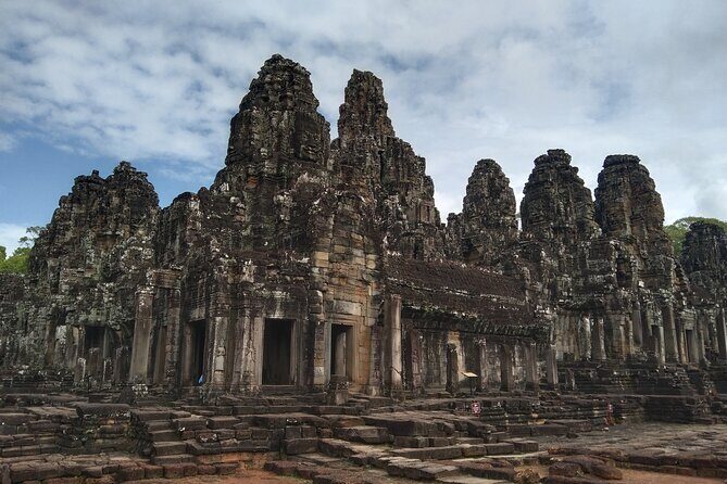 Pattaya to Angkor Wat 2 days 1 night Private tour - Who Should Consider This Tour?
