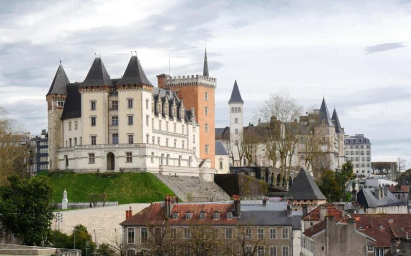 Pau: Express Walk with a Local - Why This Tour Offers Good Value