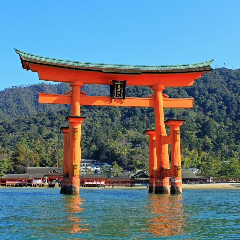 Peaceful Hiroshima & Miyajima UNESCO Bus Tour by Professional guide - At a glance