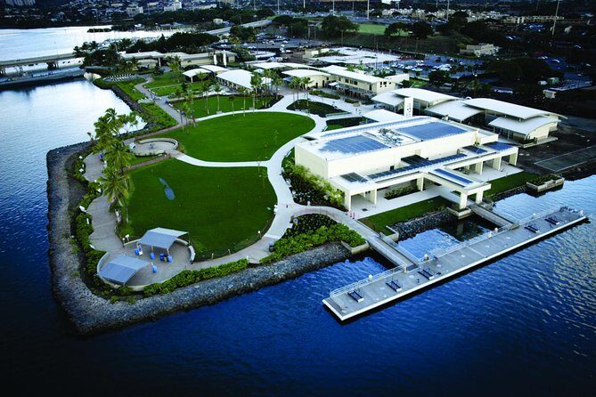 Pearl Harbor Official Deluxe Multimedia and VR Tour Combo - Who Will Appreciate This Tour?