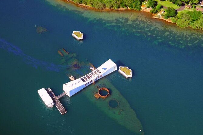 Pearl Harbor USS Arizona Memorial - Why the Tour Excels