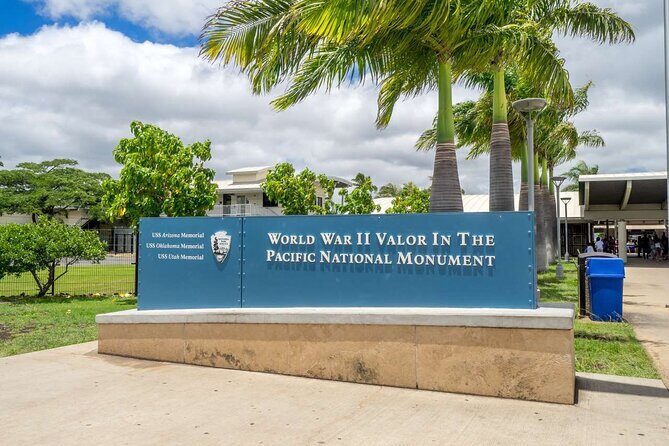 Pearl Harbor Visitor Center and Oahu Grand Circle Island Tour - Key Points