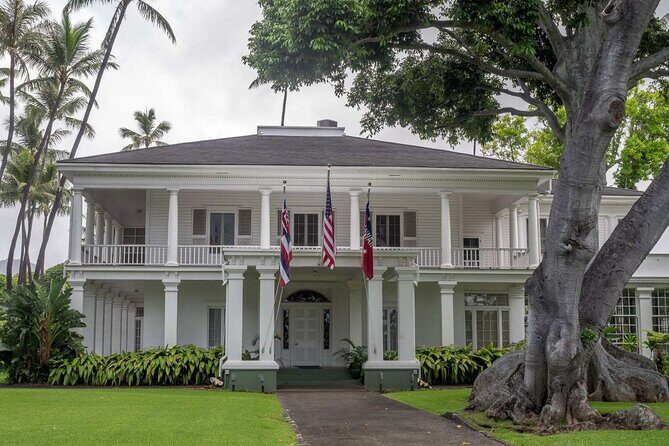 Pearl Harbor Visitor Center and Oahu Grand Circle Island Tour - Who Should Consider This Tour?