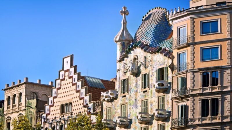 Pedrera, Casa Batlló, Gothic Quarter Photo Walk - Who Should Consider This Photo Walk?