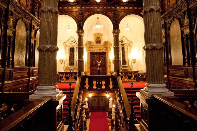 Peles & Cantacuzino Castles: Gourmet Wine & Cultural Day trip - The Monastic Pause: Sinaia Monastery