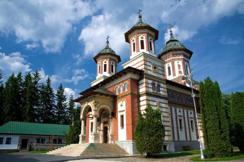 Peles & Cantacuzino Castles: Gourmet Wine & Cultural trip - Who Should Consider This Tour?