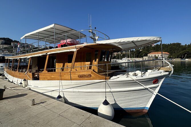 Peljeac private Wine Tour - wine and food pairing - Authentic Experience and Value