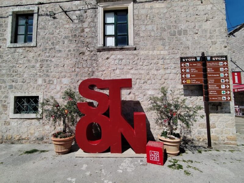 Peljeac: Ston walking tour + wine & food tasting - The Journey to the Winery