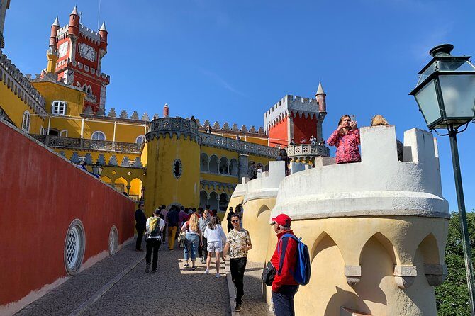 Pena Palace and Park and Vila de Sintra Private Half Day Tour - Who Should Book This Tour?