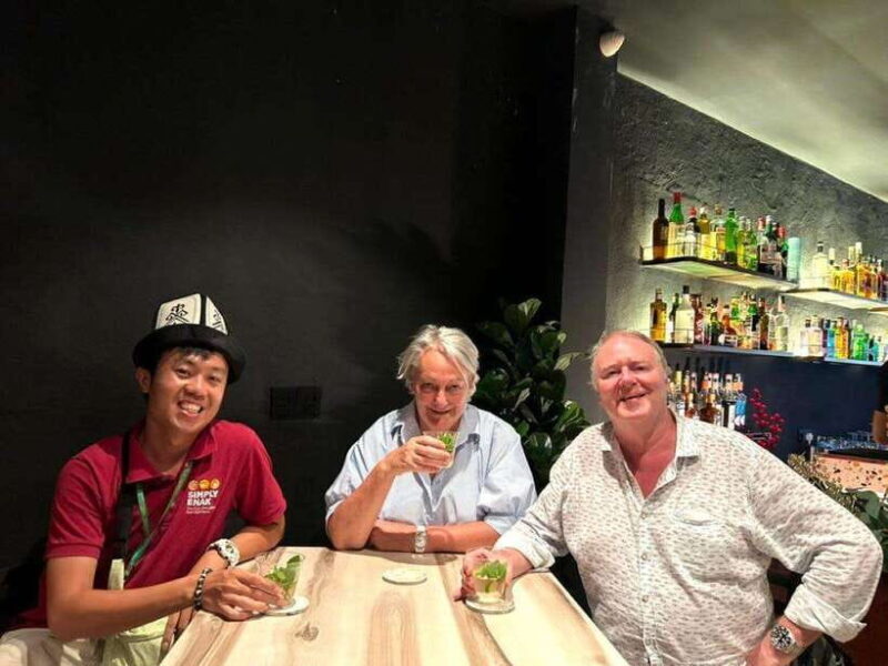 Penang: Georgetown Foodie Walking Tour with a Cocktail - Key Points