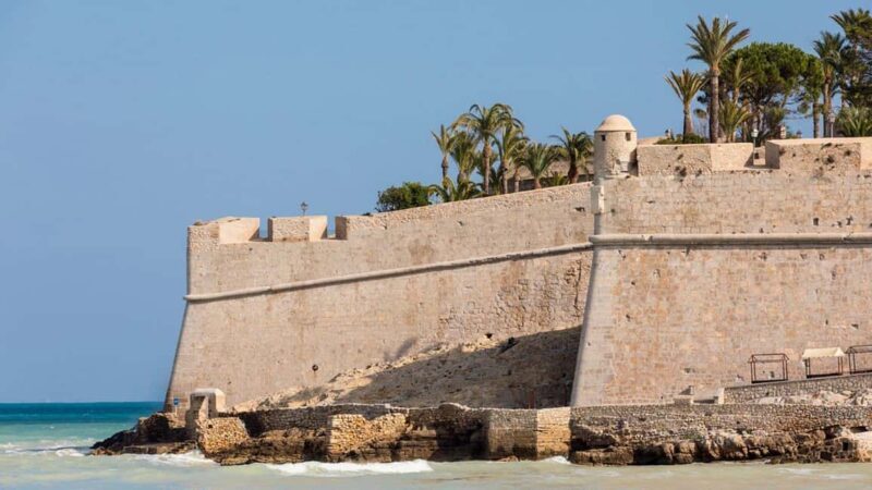 Peñíscola English Tour G.Thrones & Castle Tickets - Discovering Peñíscola: An Enchanting Town on the Mediterranean