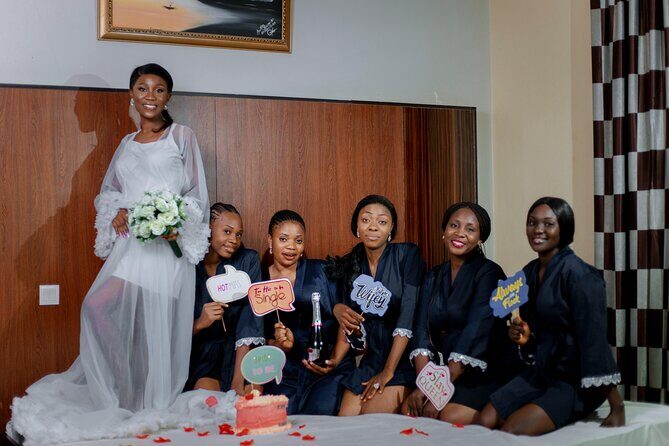 Pensacola Wedding Crashers Bridal Party Tour & Scavenger Hunt - Detailed Breakdown of the Tour