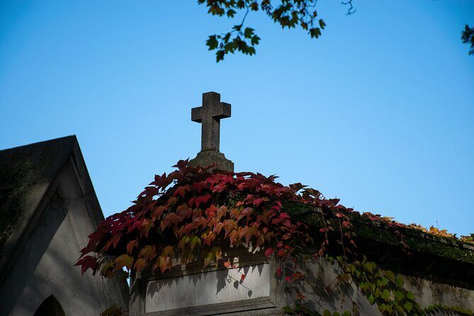 Père Lachaise Cemetery Tour: A Stroll Through Immortal History - In-Depth Review of the Père Lachaise Cemetery Tour